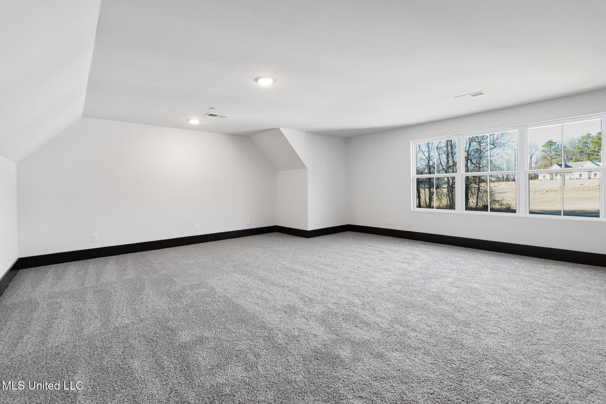 5199 Brook Lane Hernando, MS 38632 - Photo 34 of 47 Bonus or Bedroom 4