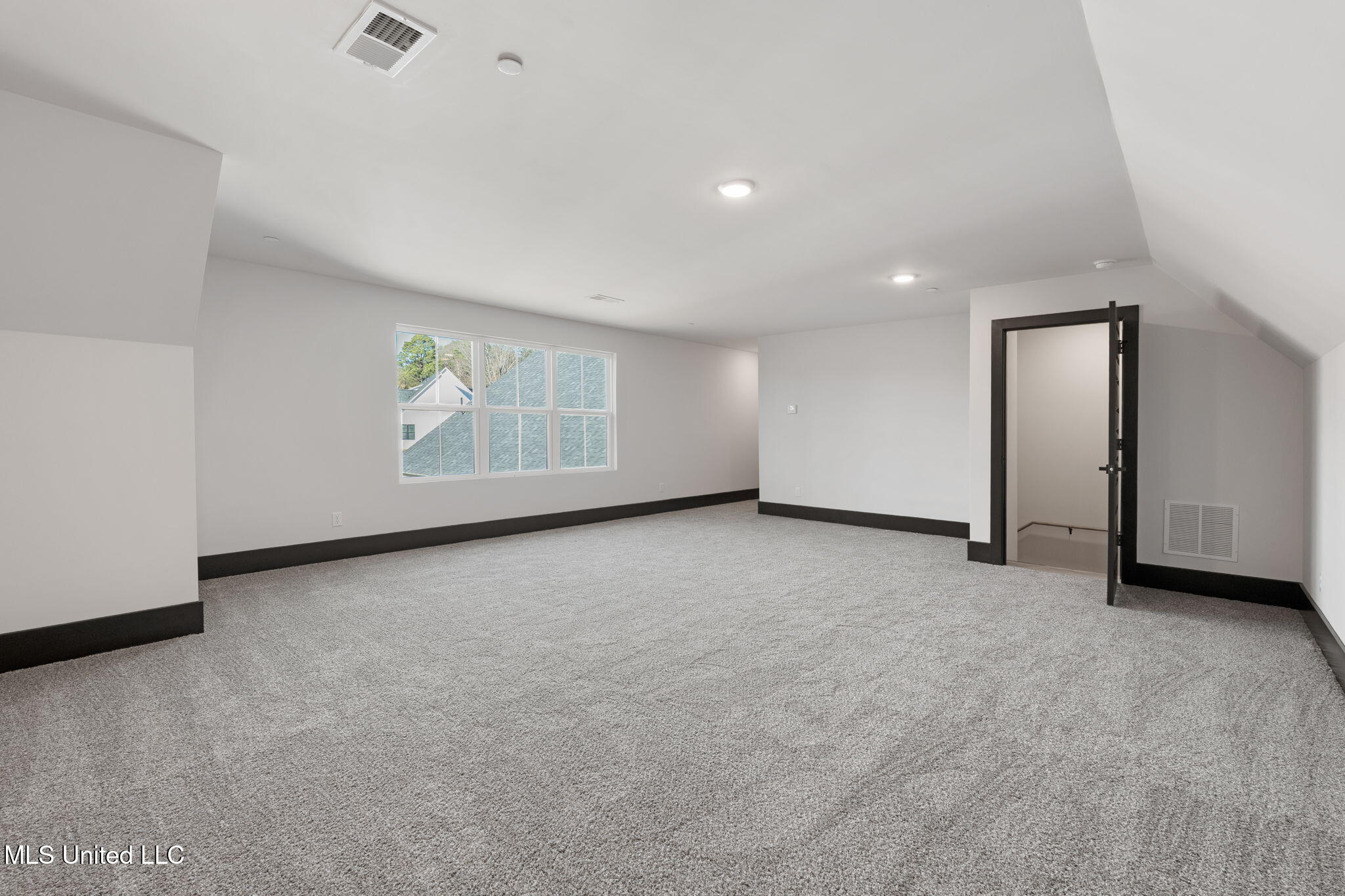 5199 Brook Lane Hernando, MS 38632 - Photo 35 of 47 Bonus or Bedroom 4