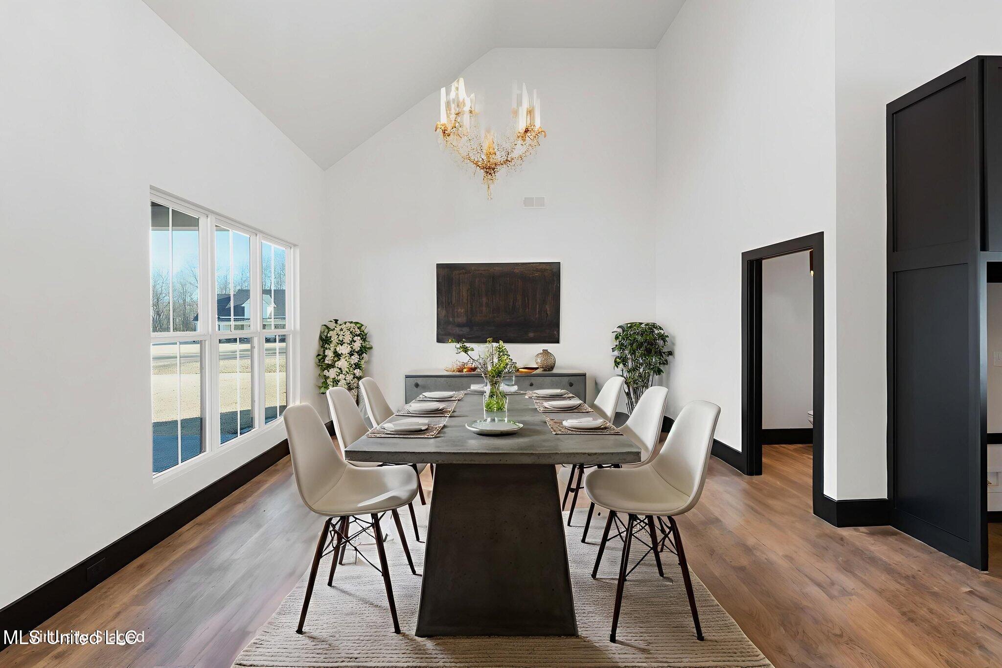 5199 Brook Lane Hernando, MS 38632 - Photo 7 of 47 Virtually Staged Dining Area