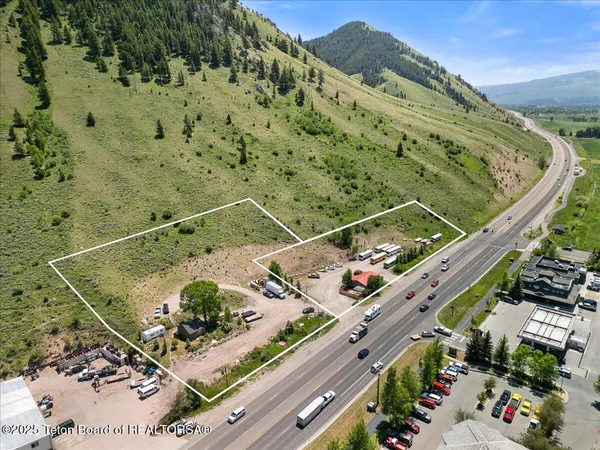 $19,500,000 | 1400-1450 Highway 89, Jackson, WY 83001