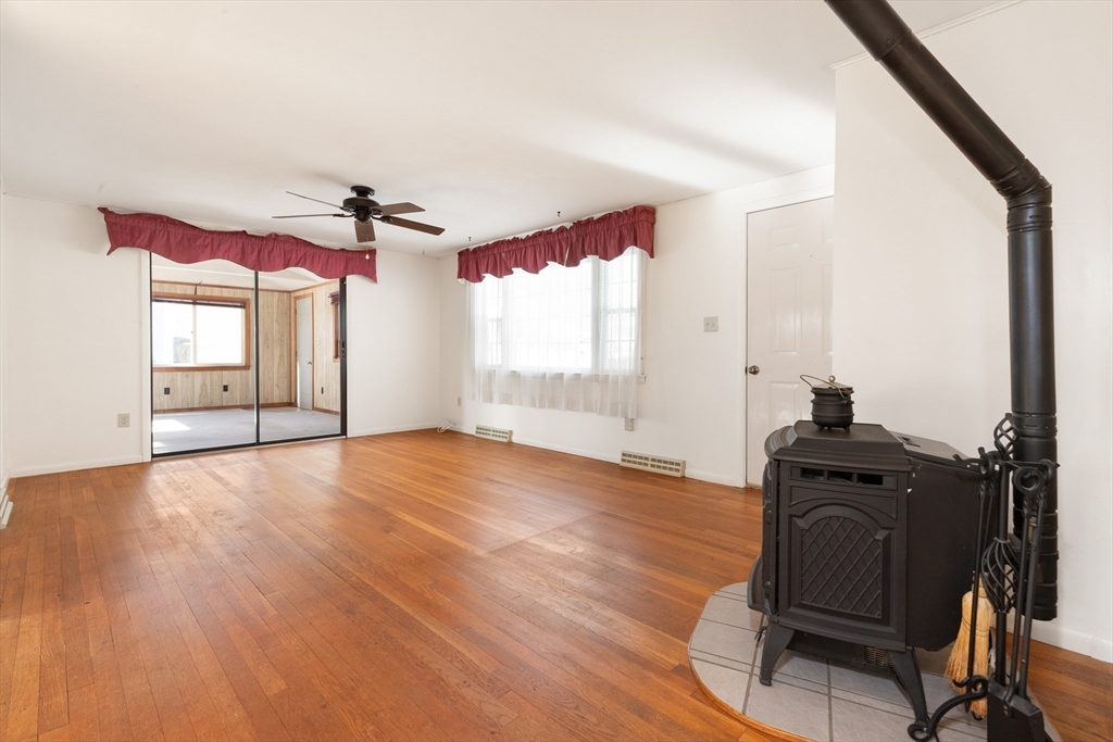 23 School Street Rowley, MA 01969 - Photo 8 of 28