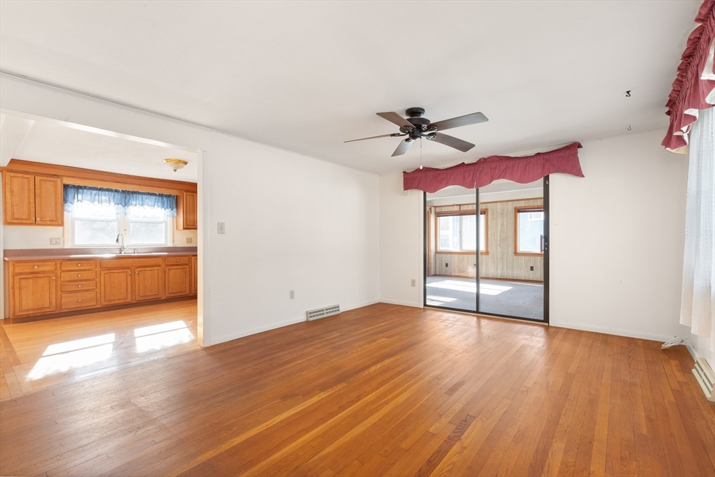 23 School Street Rowley, MA 01969 - Photo 9 of 28