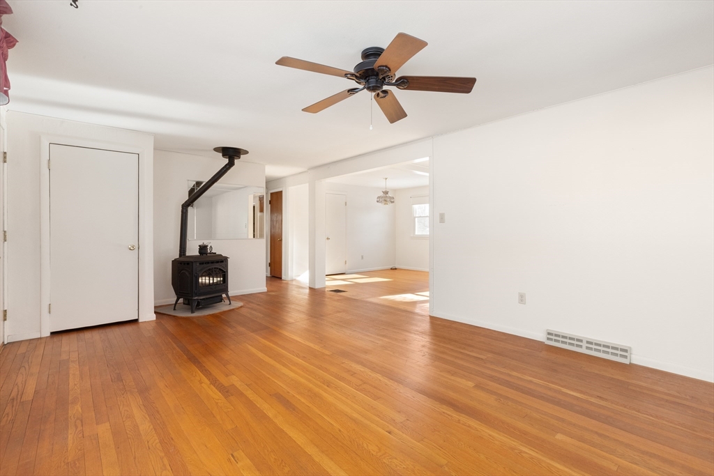 23 School Street Rowley, MA 01969 - Photo 10 of 28