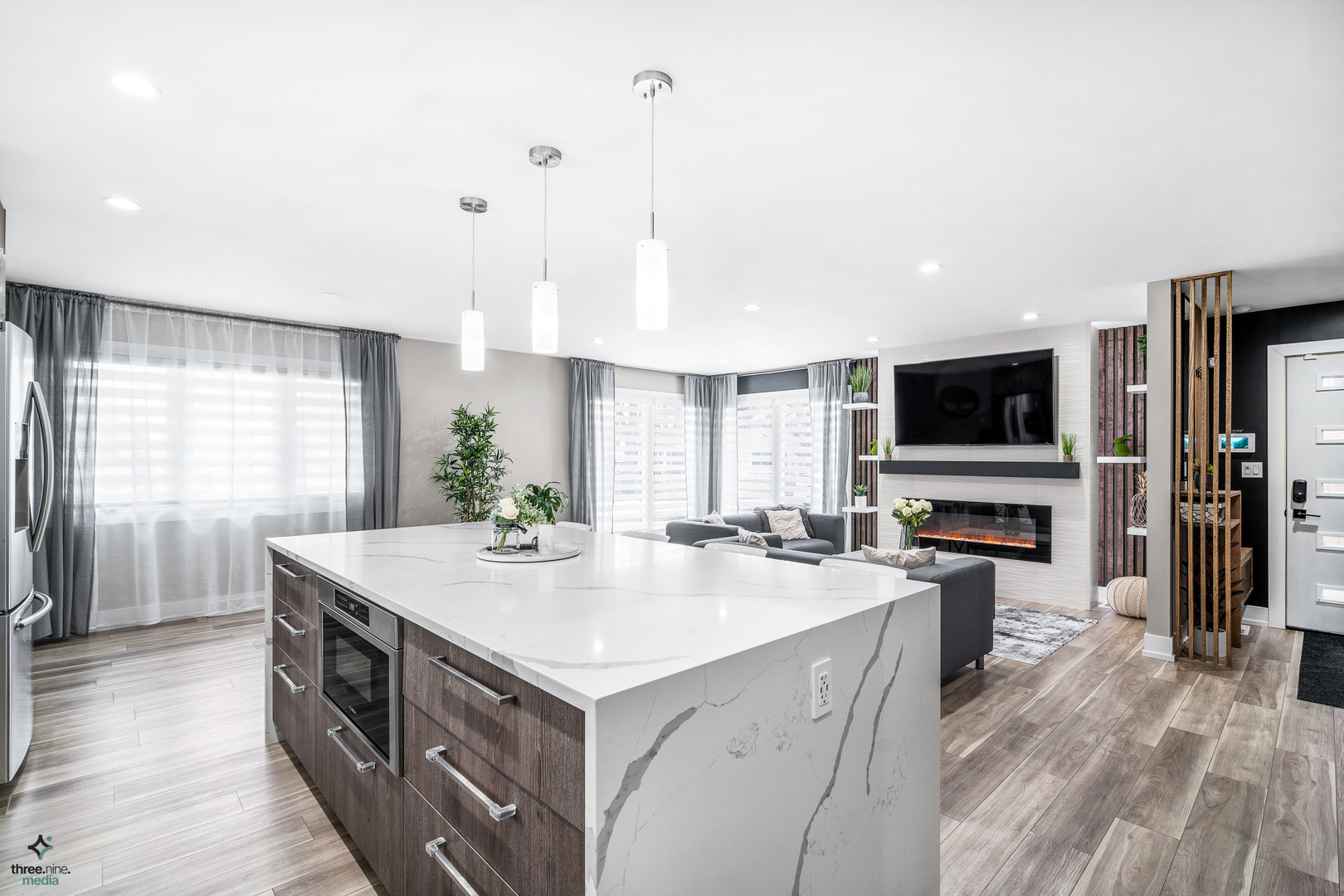 101 Westmere Road Des Plaines, IL 60016 - Photo 3 of 41 Gallery Image 3