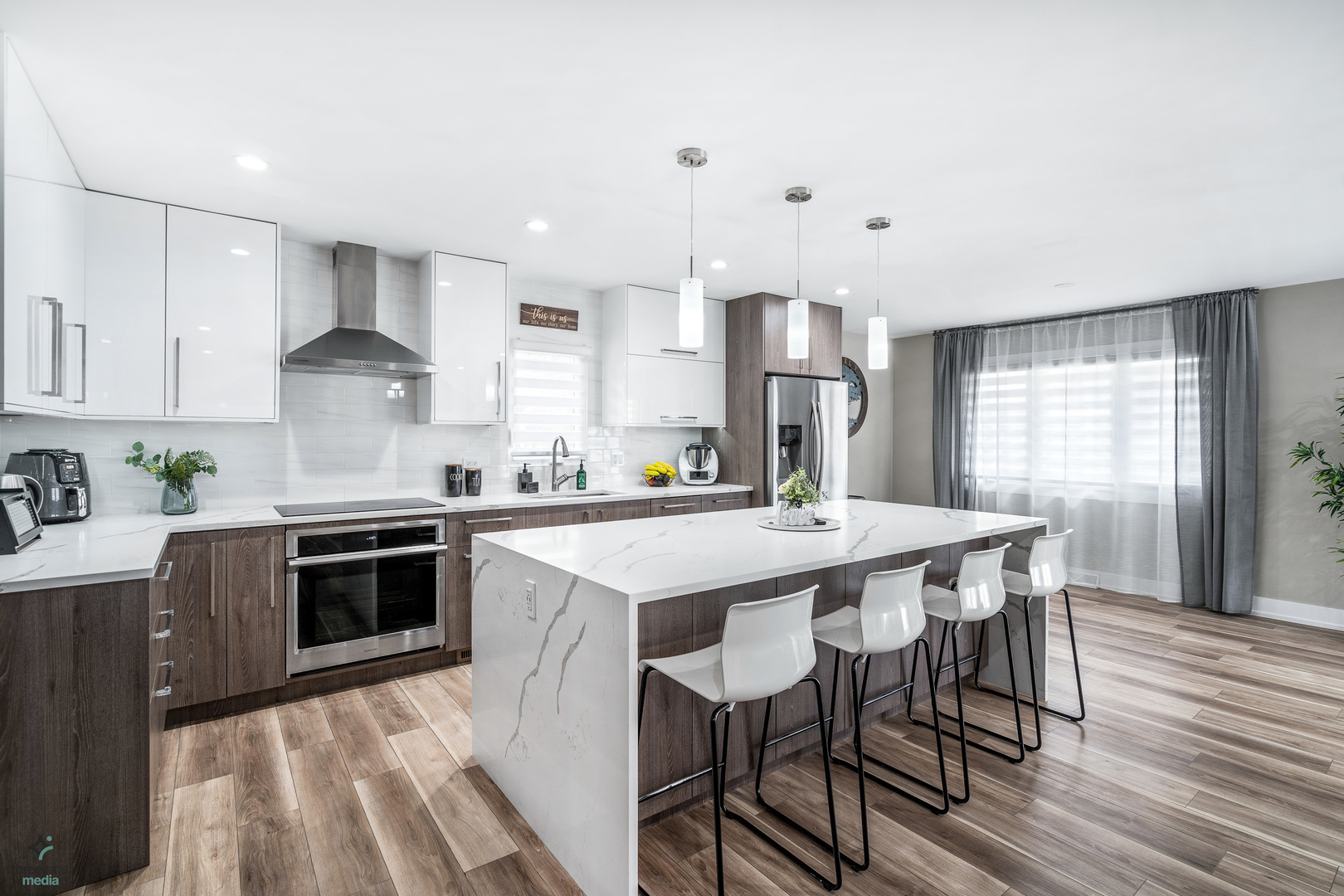101 Westmere Road Des Plaines, IL 60016 - Photo 4 of 41 Gallery Image 4