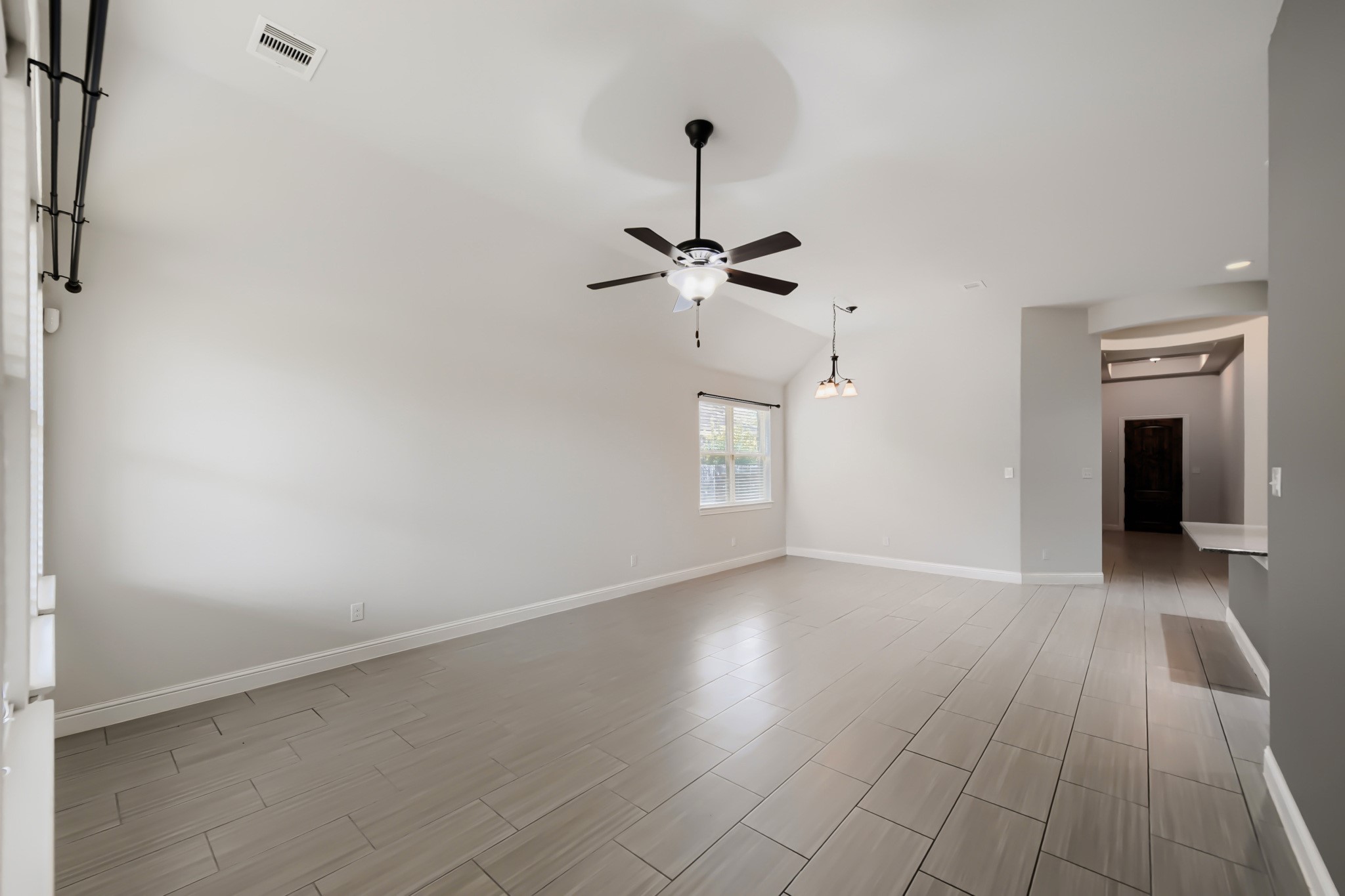 27917 Spearhead Ridge Drive Spring, TX 77386 - Photo 8 of 28 Gallery Image 8
