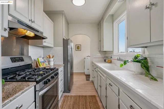 $729,000 | 5634 Burlingame Avenue, Richmond, CA 94804