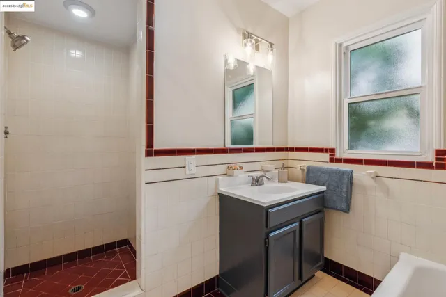 $729,000 | 5634 Burlingame Avenue, Richmond, CA 94804