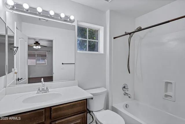 $1,800 | 10132 East Isleta Avenue, Mesa, AZ 85209