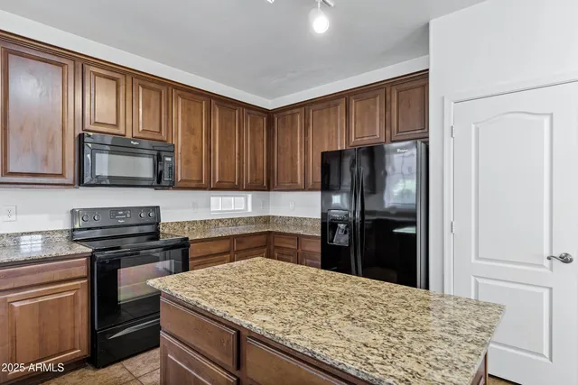 $1,800 | 10132 East Isleta Avenue, Mesa, AZ 85209