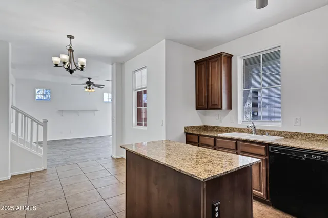 $1,800 | 10132 East Isleta Avenue, Mesa, AZ 85209