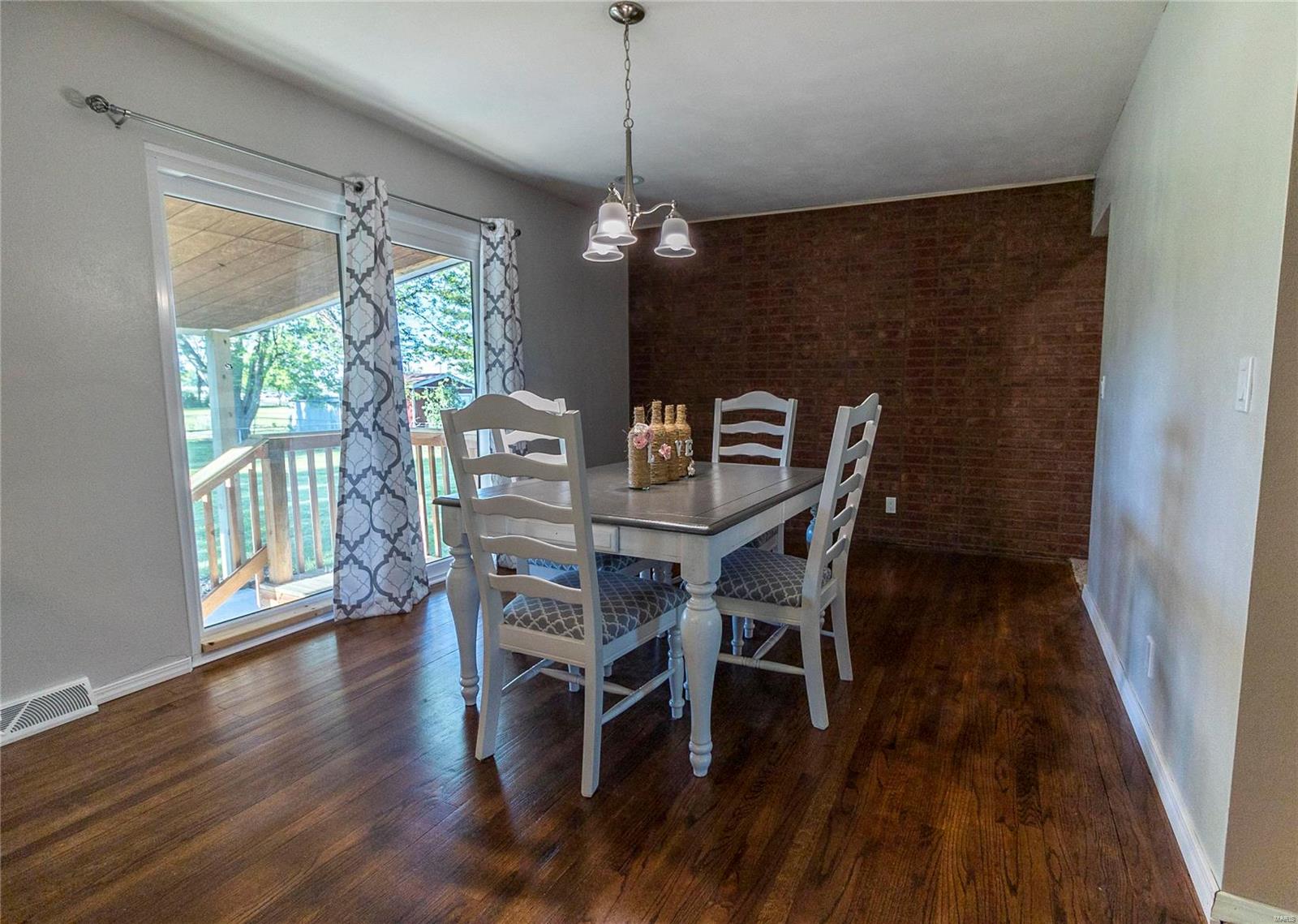 2447 Morrison Road Granite City, IL 62040 - Photo 6 of 21 Gallery Image 6