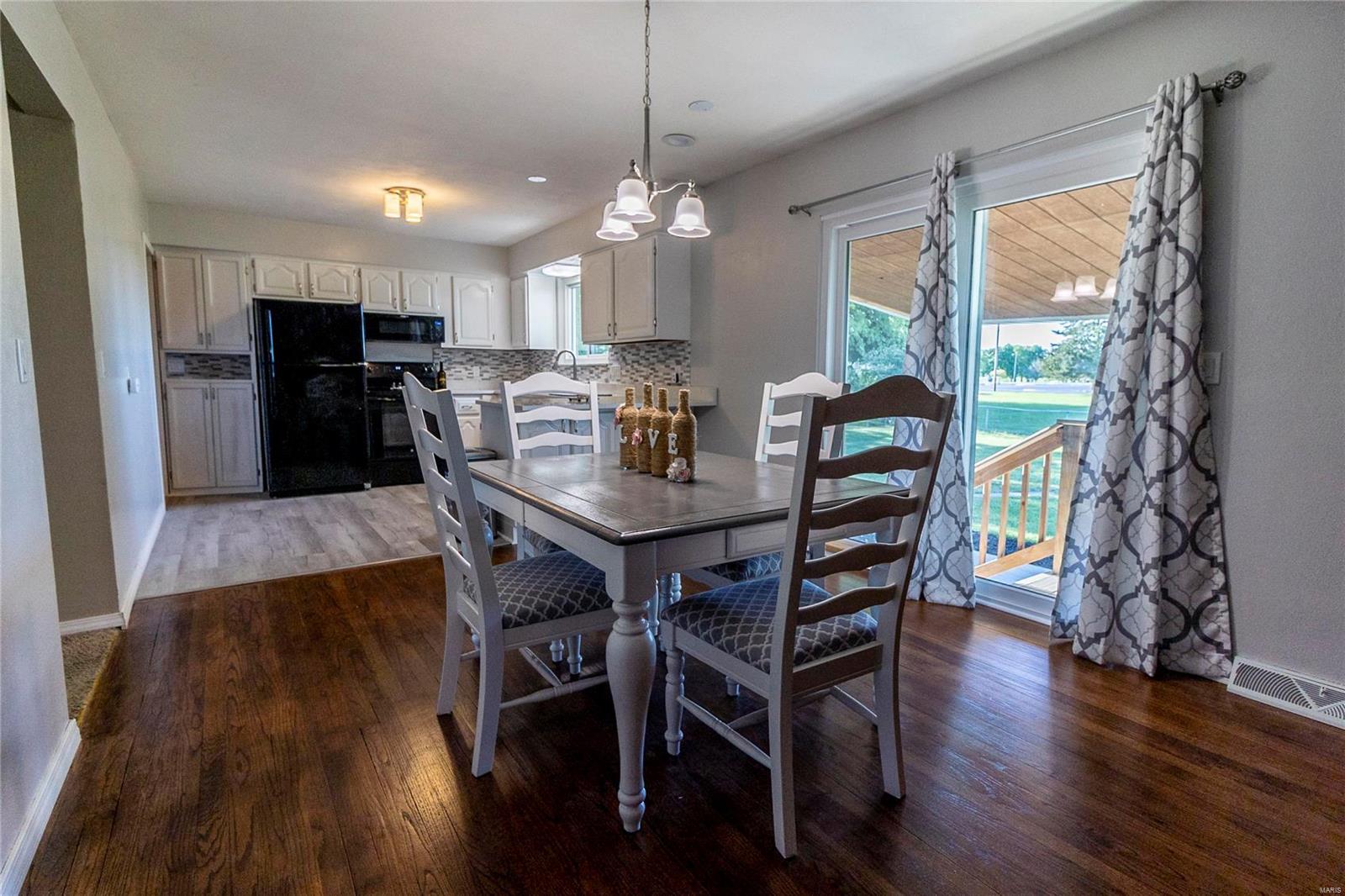 2447 Morrison Road Granite City, IL 62040 - Photo 9 of 21 Gallery Image 9