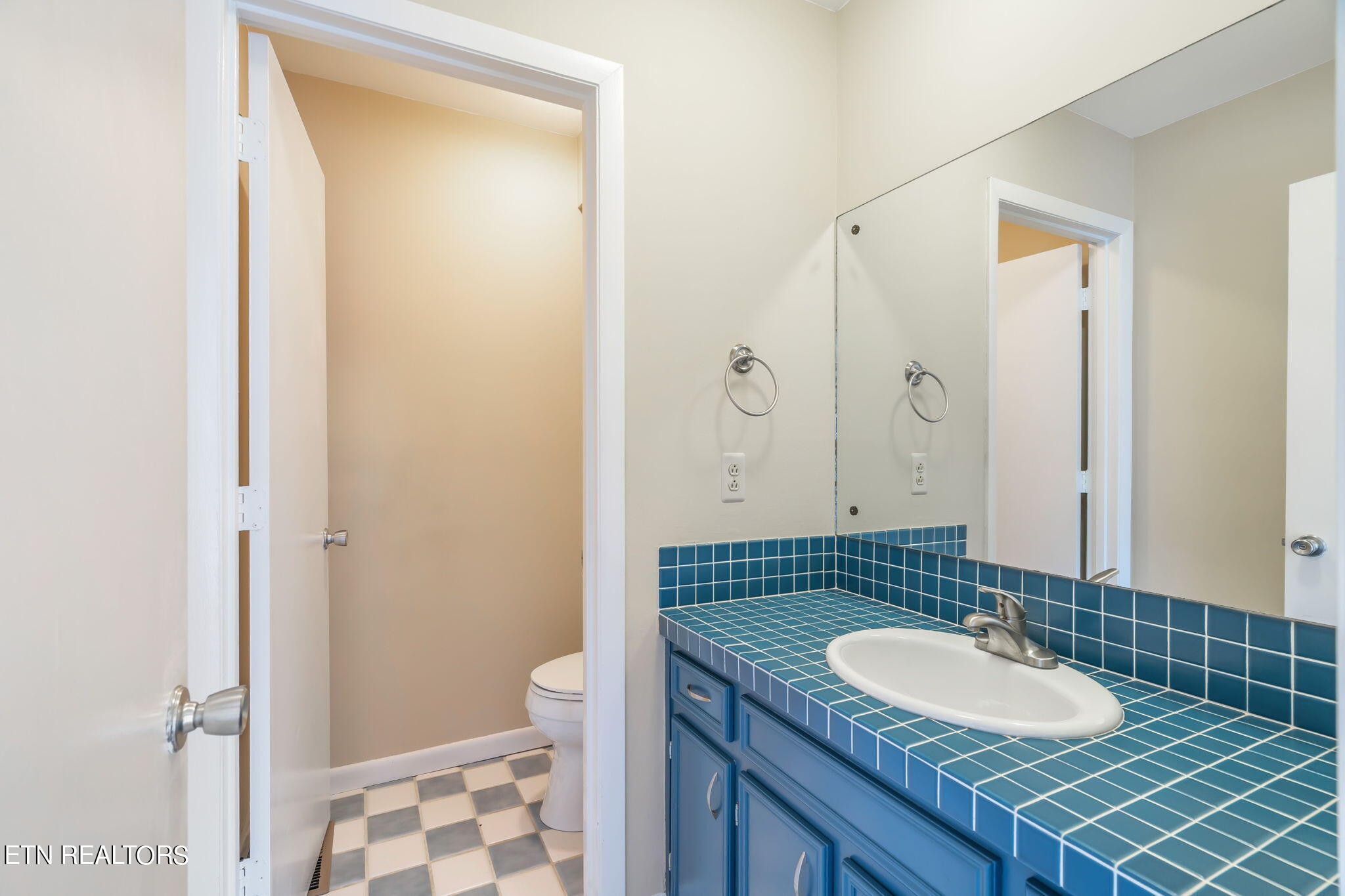 403 Orchard Knob Road Clinton, TN 37716 - Photo 17 of 42 Gallery Image 17
