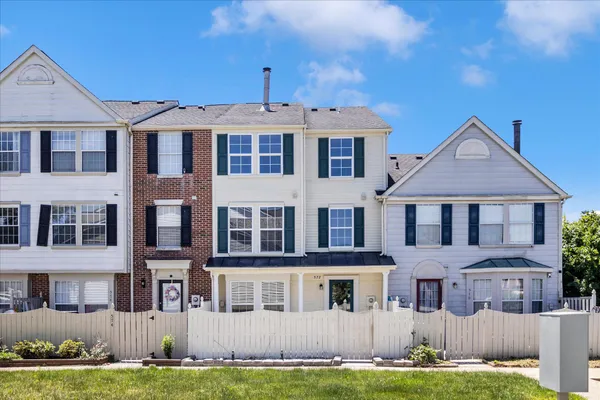 $364,900 | 572 Hollyberry Way, Frederick, MD 21703