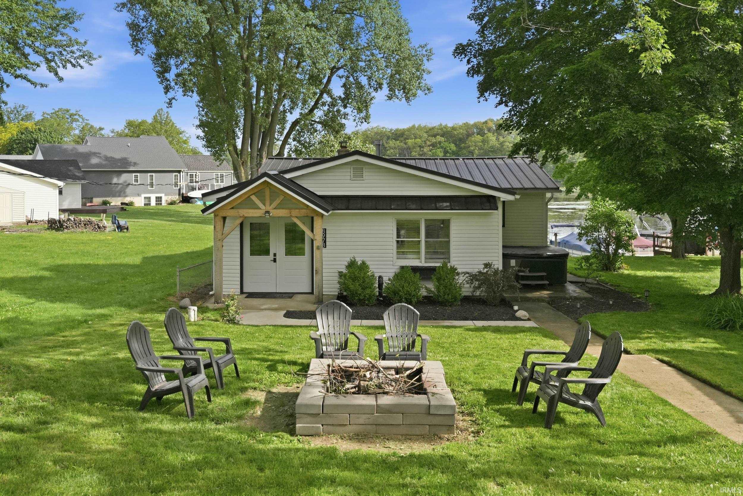 8978 East Backwater Road North Webster, IN 46555 - Photo 2 of 23