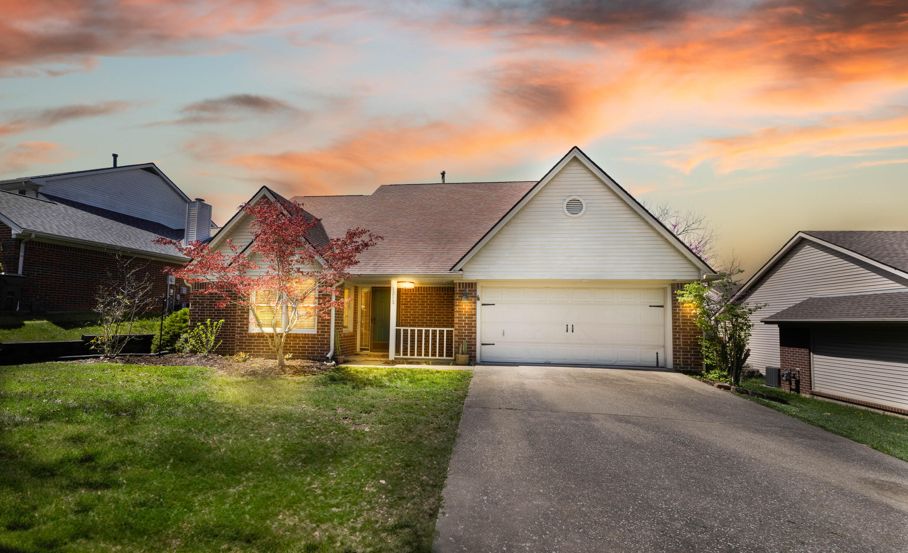 1213 Rockbridge Road Lexington, KY 40515 - Photo 45 of 48 sunset2
