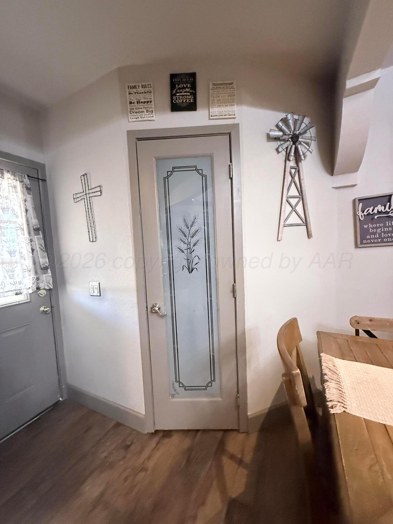 5496 West Rd R Dumas, TX 79029 - Photo 12 of 40 Pantry