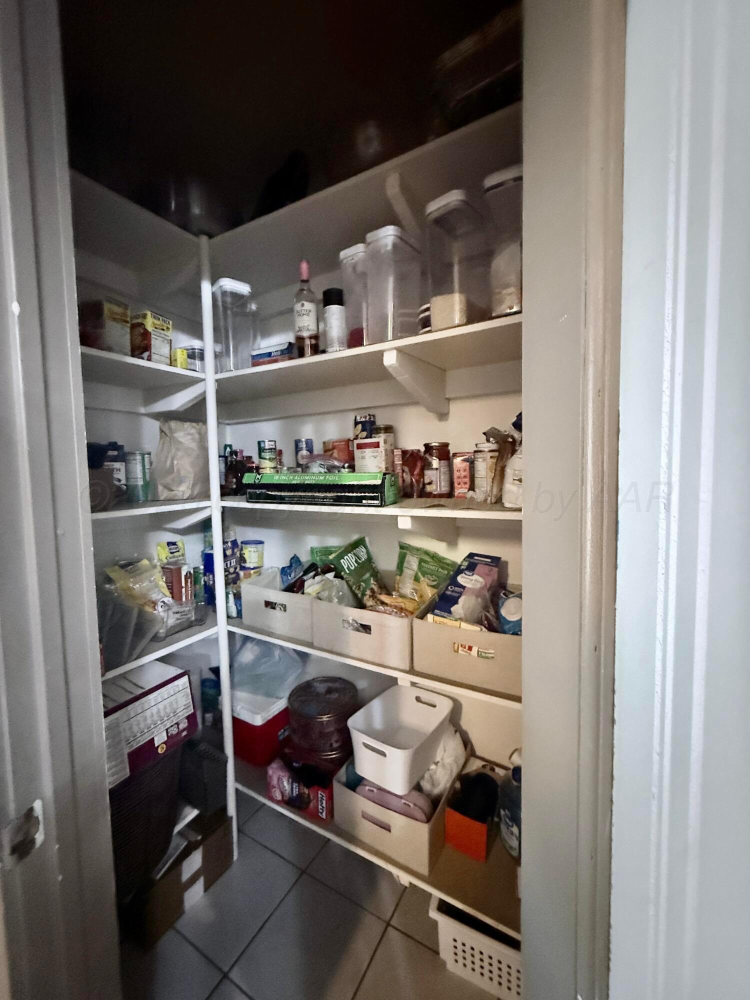 5496 West Rd R Dumas, TX 79029 - Photo 13 of 40 Pantry