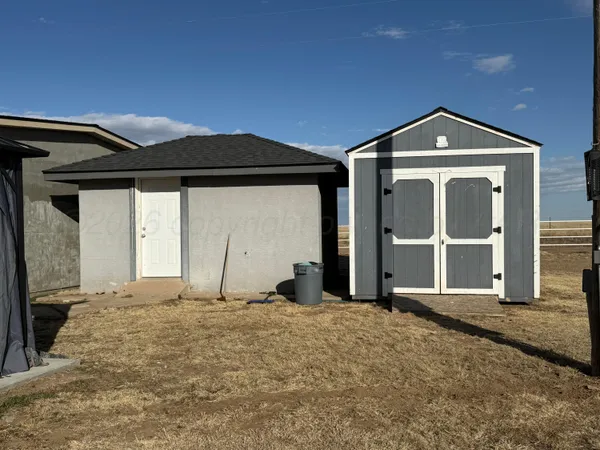 $490,000 | 5496 West Rd R, Dumas, TX 79029