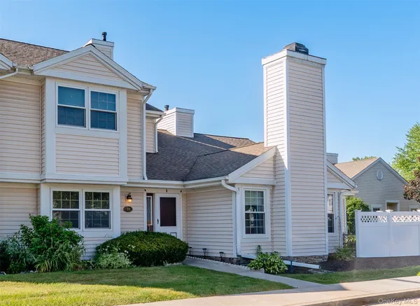 $325,000 | 99 Penstock Lane, Lake Katrine, NY 12449