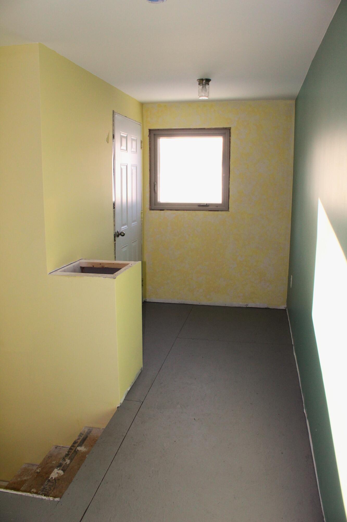 896 Moosehead Trail Highway Jackson, ME 04921 - Photo 27 of 53 Upstiars hall 1