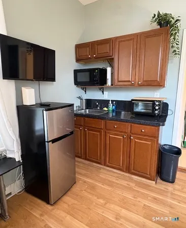 $1,400 | 74 Pearl Street, New Haven, CT 06511
