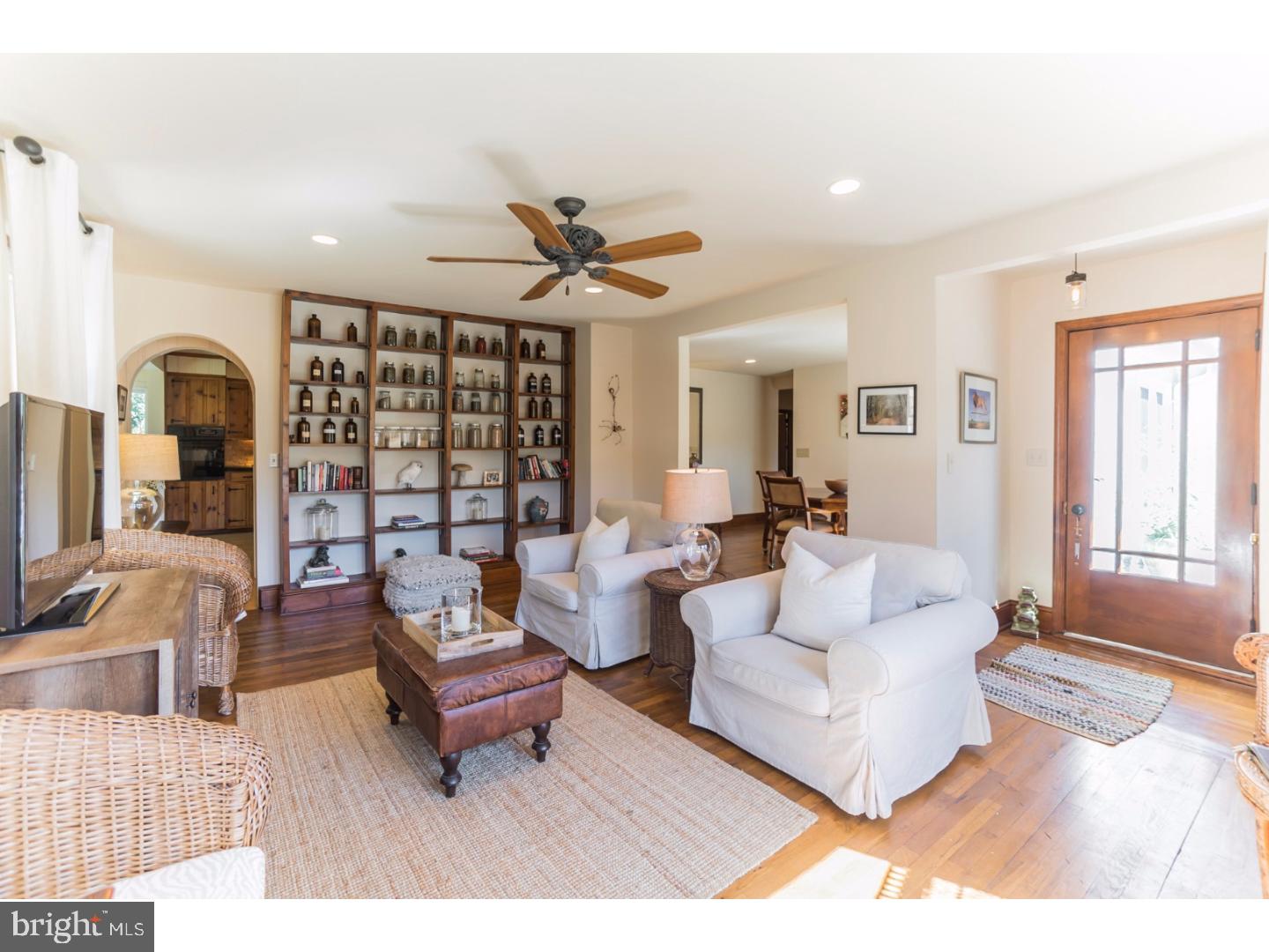 607 Creek Road Kennett Square, PA 19348 - Photo 6 of 25 Living Room