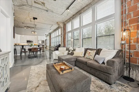 $334,000 | 2323 Polk Street, Unit 207, Houston, TX 77003
