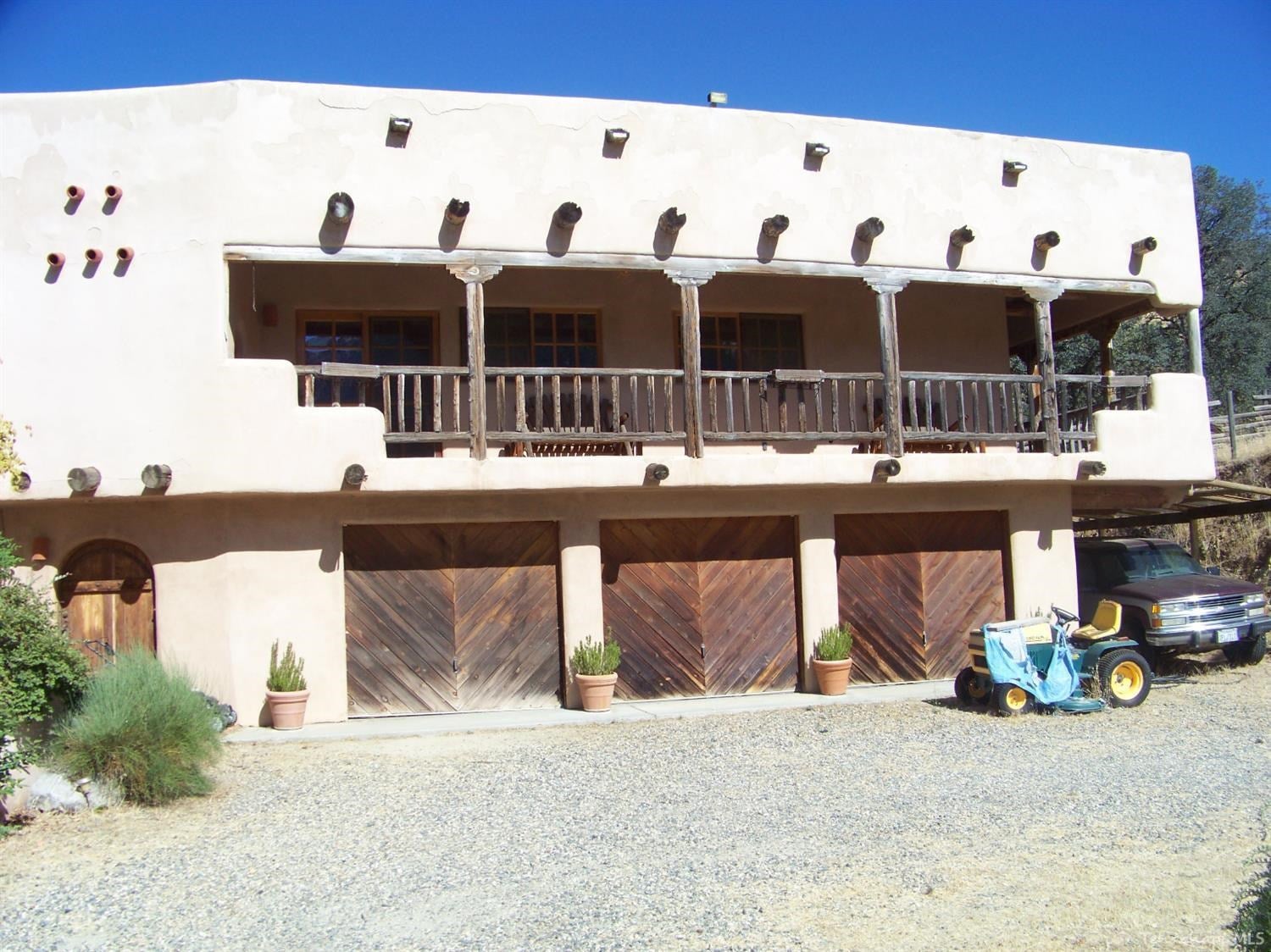 11600 Caliente Bodfish Road Caliente, CA 93518 - Photo 3 of 47 Gallery Image 3