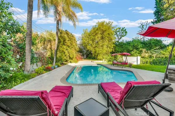 $7,590 | 23861 Crosson Drive, Woodland Hills, CA 91367