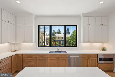 $2,895,000 | 7800 Marion Lane, Bethesda, MD 20814