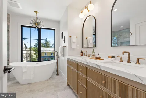 $2,895,000 | 7800 Marion Lane, Bethesda, MD 20814