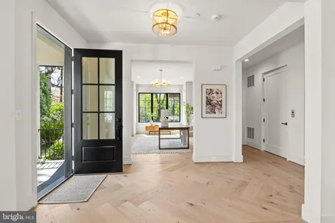 $2,895,000 | 7800 Marion Lane, Bethesda, MD 20814