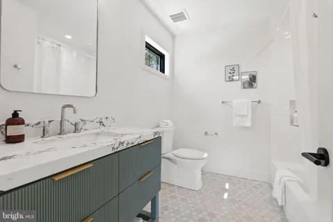 $2,895,000 | 7800 Marion Lane, Bethesda, MD 20814