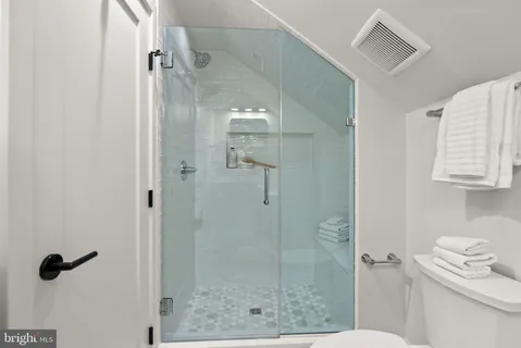 $2,895,000 | 7800 Marion Lane, Bethesda, MD 20814