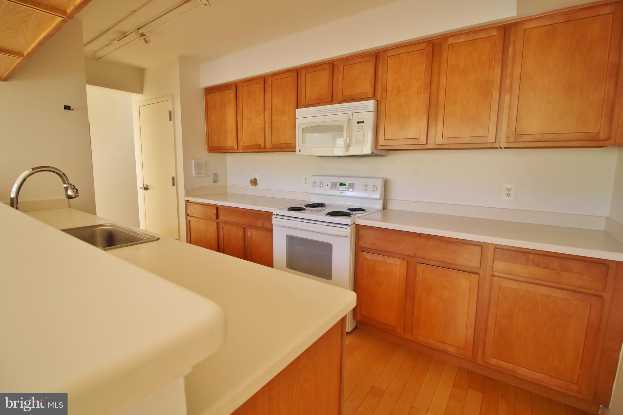 424 N Street Northwest, Unit B Washington, DC 20001 - Photo 13 of 20