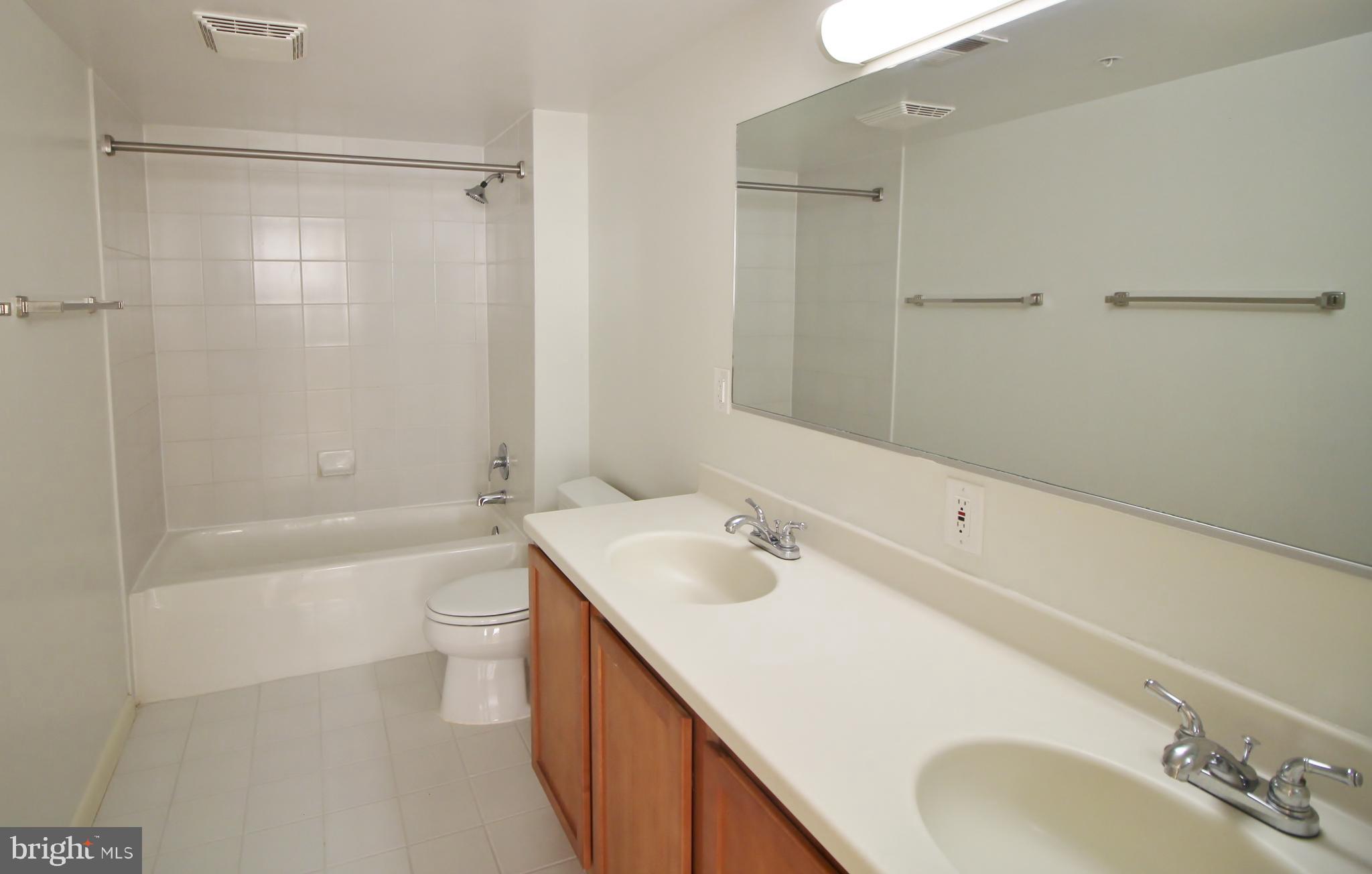 424 N Street Northwest, Unit B Washington, DC 20001 - Photo 18 of 20