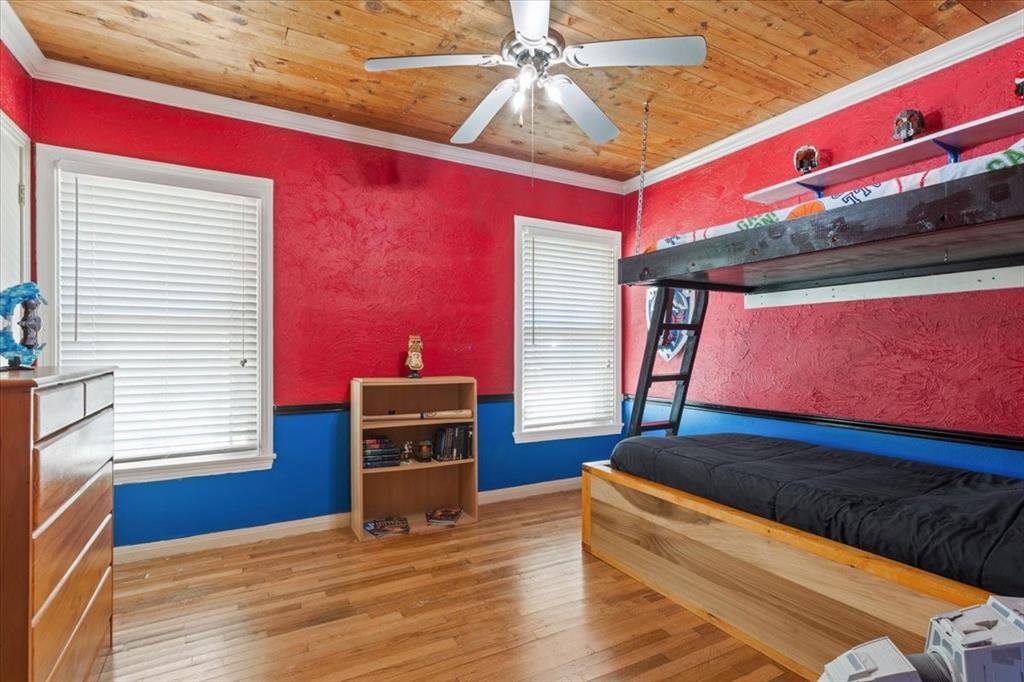 3015 Sturgis Lane Waco, TX 76708 - Photo 27 of 40 a bed room with a bed and a window