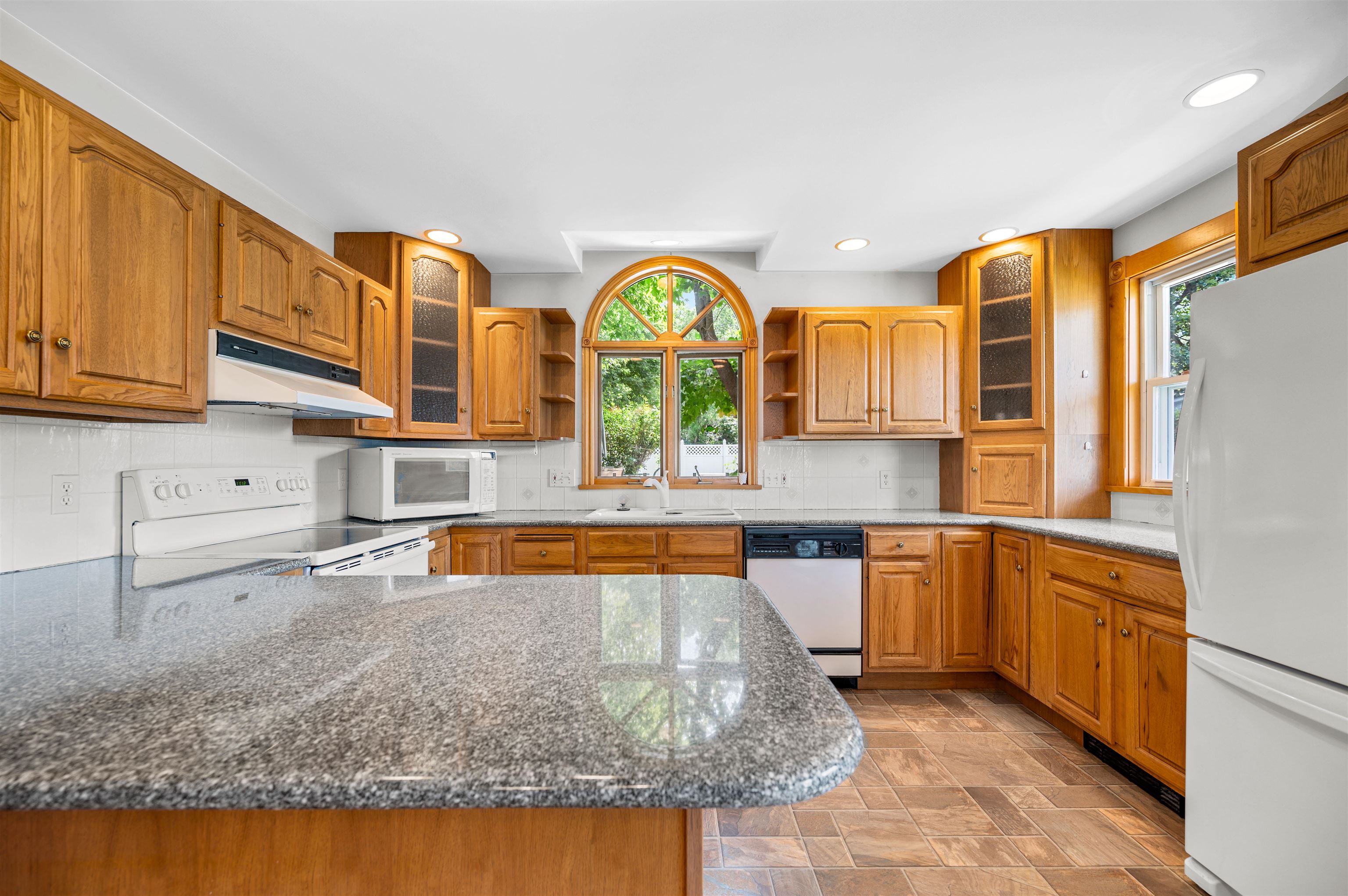 55 Maple Avenue Barre, VT 05641 - Photo 9 of 45