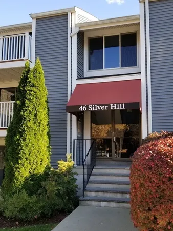 $2,100 | 46 Silver Hill Lane, Unit 10, Natick, MA 01760