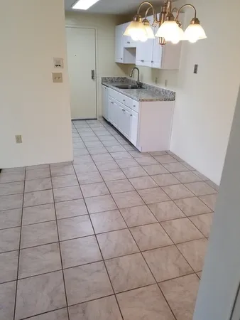 $2,100 | 46 Silver Hill Lane, Unit 10, Natick, MA 01760