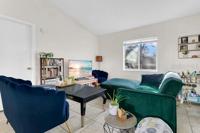 172 Grove Street Orlando, FL 32835 - Photo 9 of 21