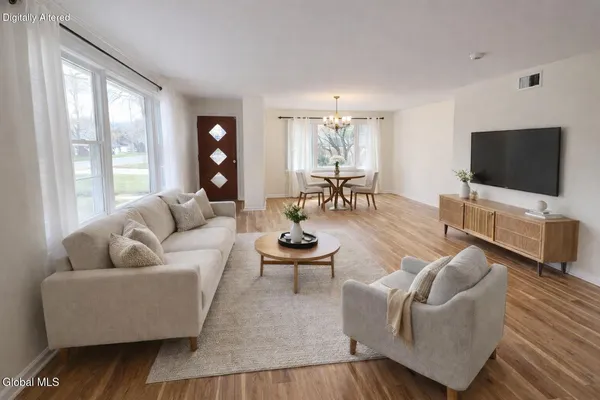 $375,000 | 161 Doris Street, Esopus, NY 12466