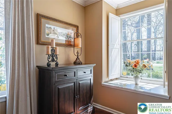 $849,900 | 6145 Woodledge Drive, Orefield, PA 18069