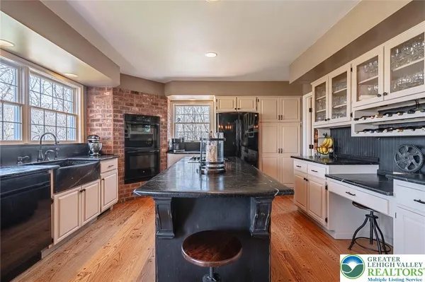 $849,900 | 6145 Woodledge Drive, Orefield, PA 18069