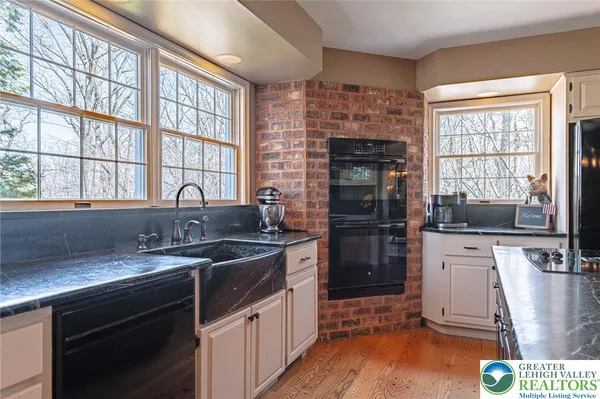 $849,900 | 6145 Woodledge Drive, Orefield, PA 18069