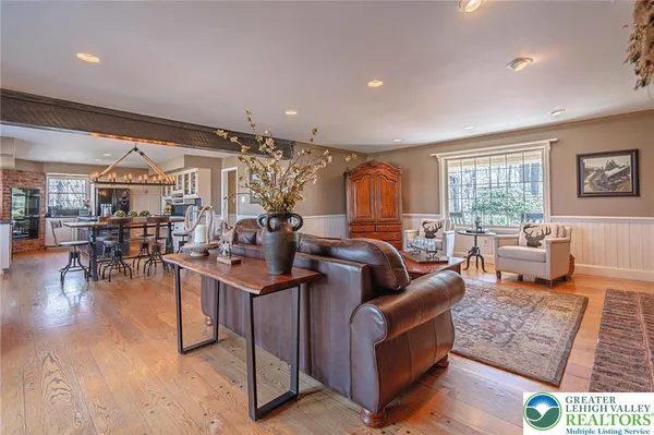 $849,900 | 6145 Woodledge Drive, Orefield, PA 18069