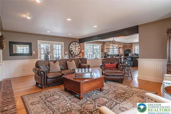 $849,900 | 6145 Woodledge Drive, Orefield, PA 18069