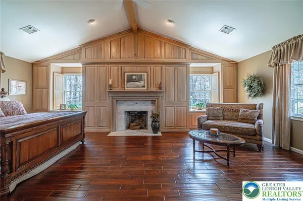 $849,900 | 6145 Woodledge Drive, Orefield, PA 18069